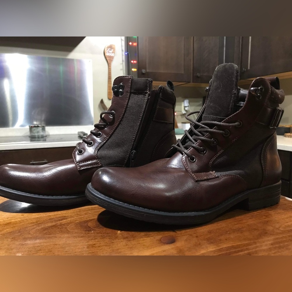 Steve Madden size 10 Jankit casual boots new out of box never worn